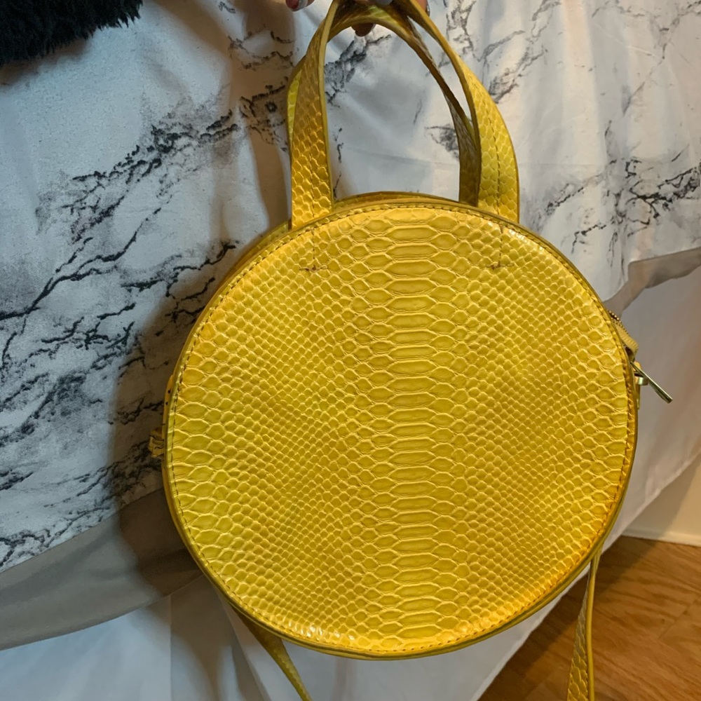 Adorable anthropology crossbody